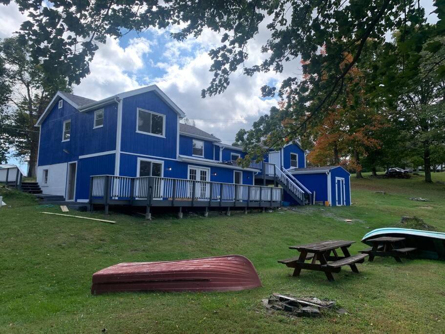 Gorgeous Poconos Springtime By The Lake! Henryville Exterior photo